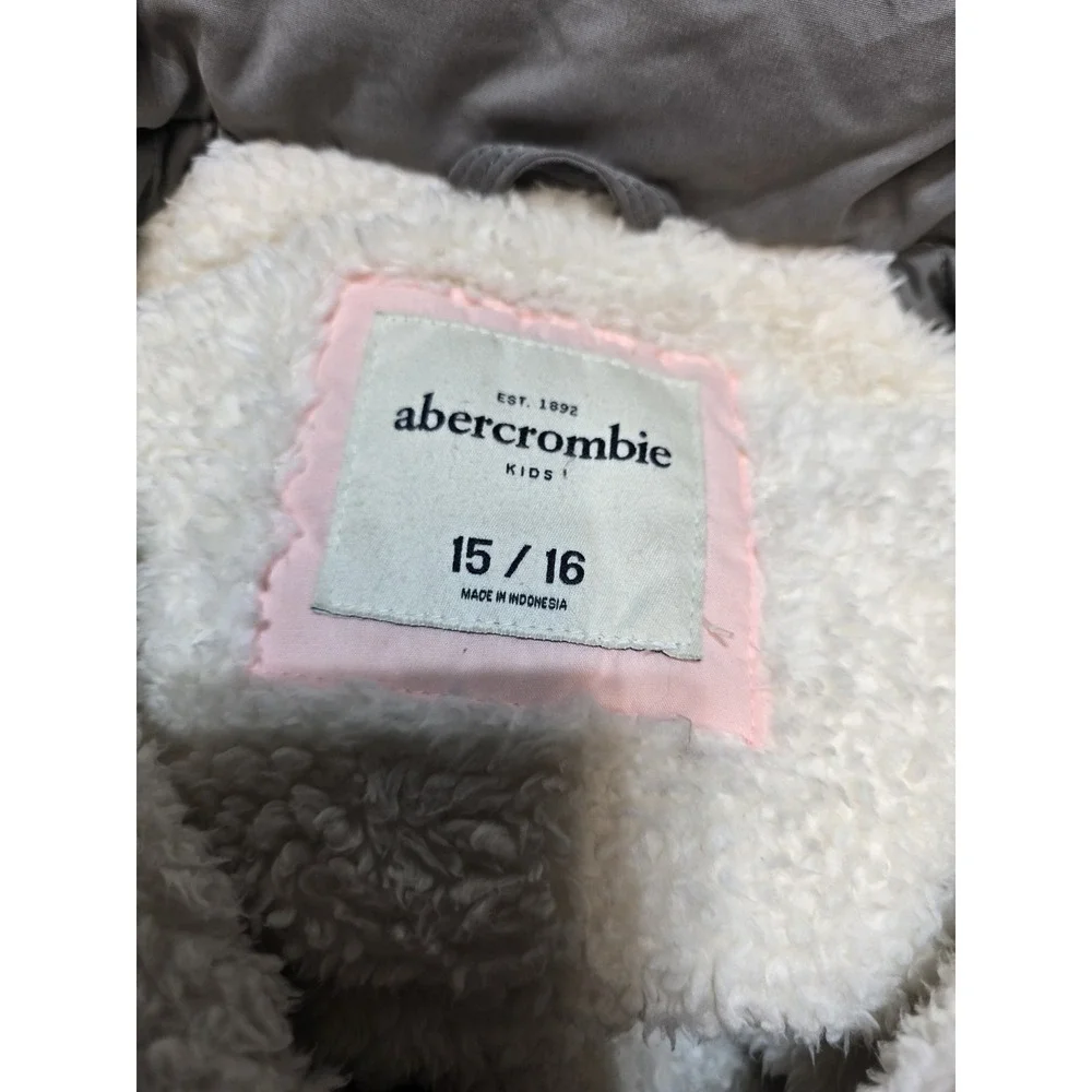 Abercrombie Fitch Kids Girls Hooded Jacket Parka Coat Size 15-16 Faux Fur Gray
